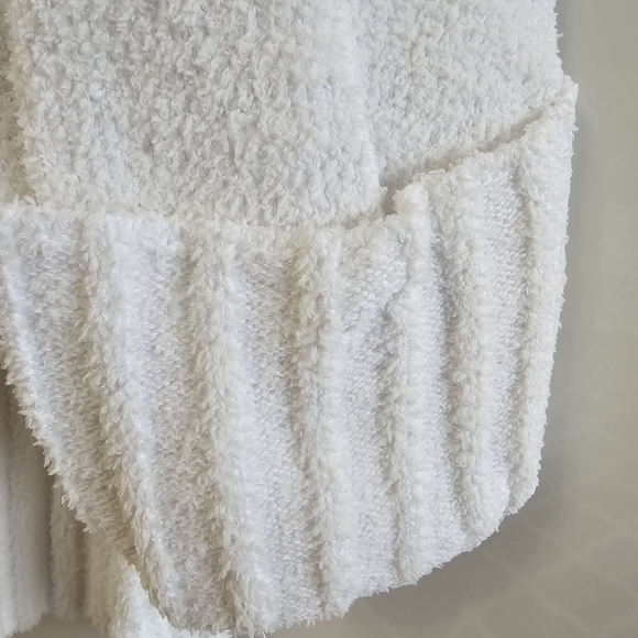 NWOT Oversized Chenille Pullover Sweatshirt Top - Picture 7 of 12